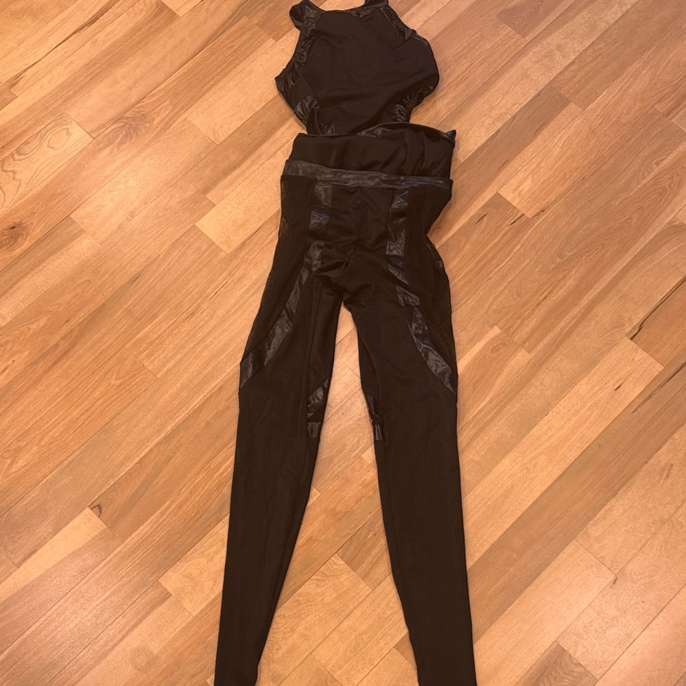 Sleek Black Women's costume with Contrast Panels